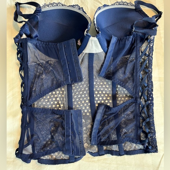 Victoria’s Secret 34C Corset Bra - Picture 5 of 6